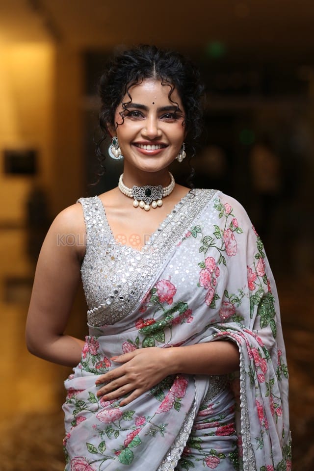 Actress Anupama Parameswaran at Eagle Movie Pre Release Event Photos 08