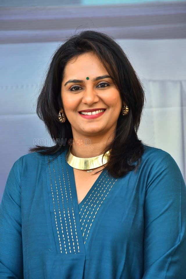 Lakshmi Priyaa Chandramouli
