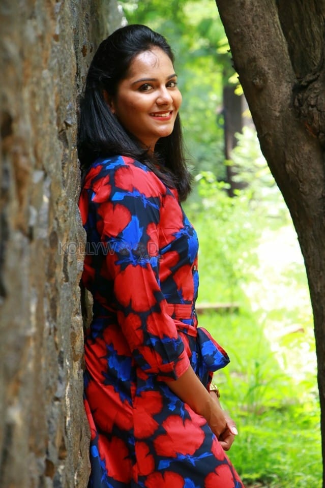 Actress Lakshmi Priyaa Photos