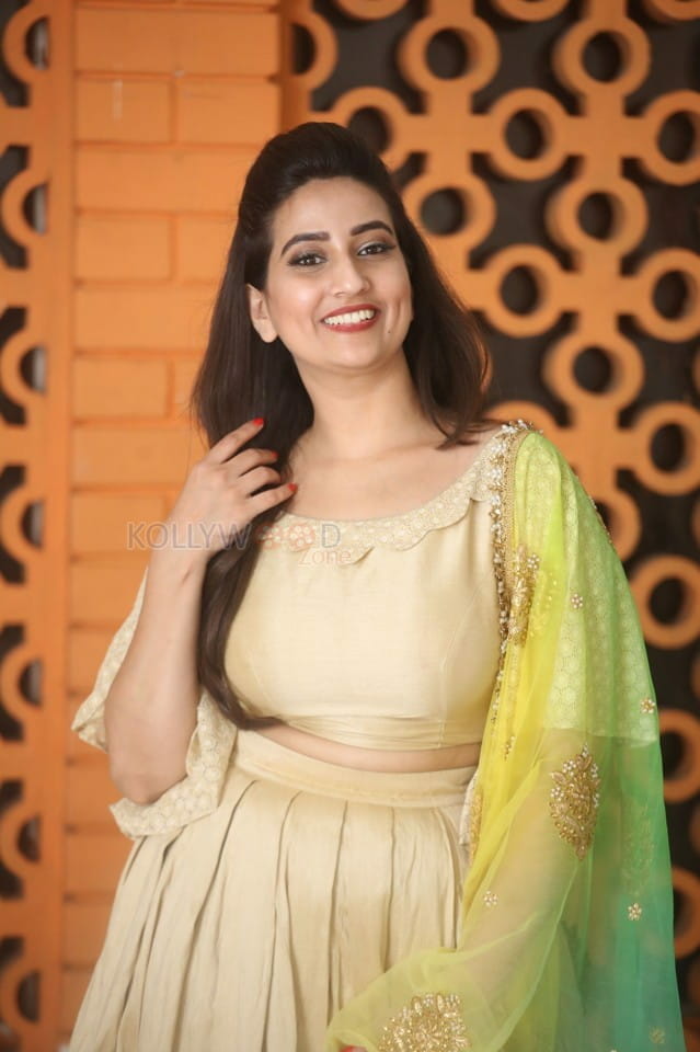 Actress Manjusha At Chiranjeevi Rd Birthday Celebrations Photos