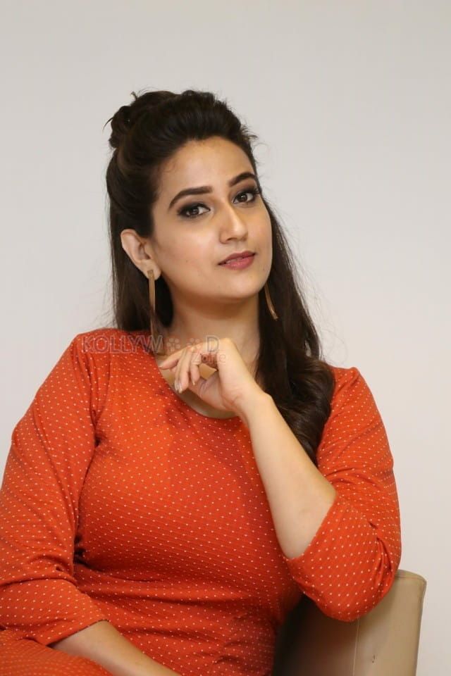 Actress Manjusha At Kaasi Pre release Event Photos