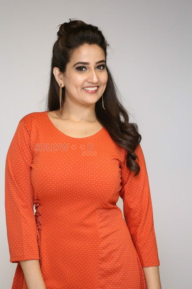 Actress Manjusha At Kaasi Pre release Event Photos
