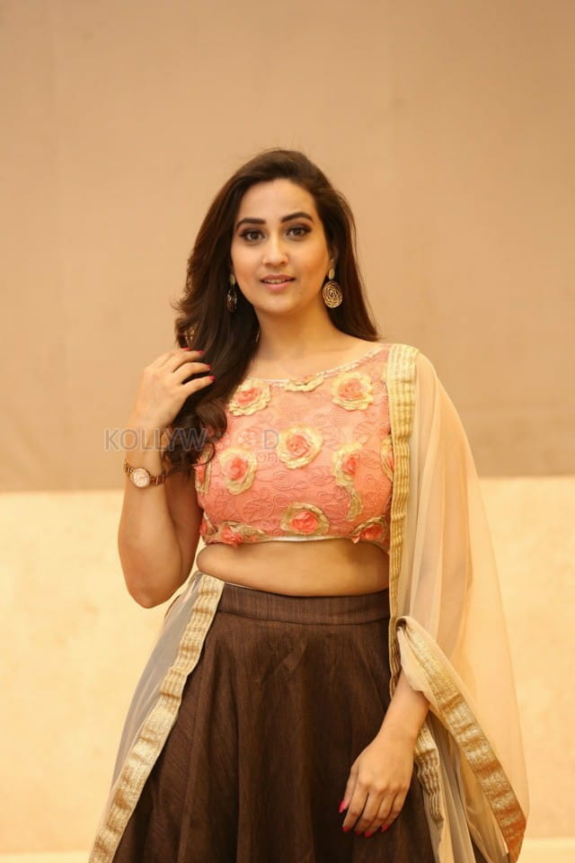Actress Manjusha At Kavacham Trailer Launch Photos