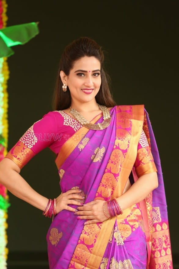 Actress Manjusha Traditional Saree Photos
