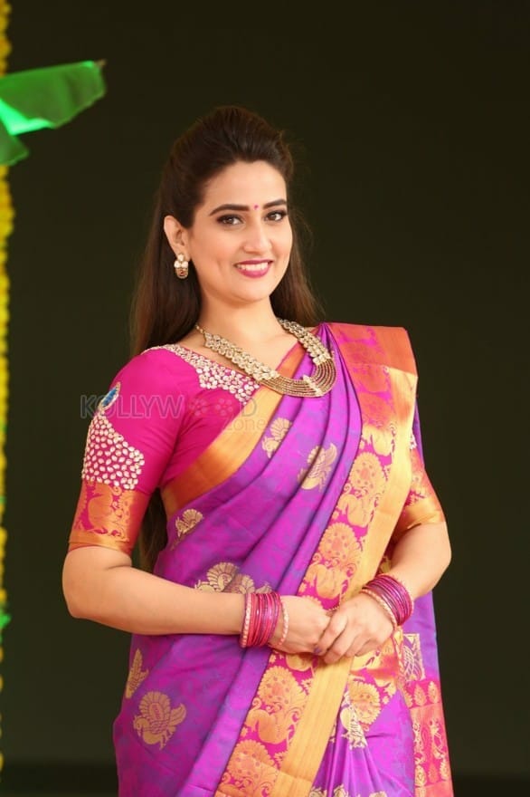 Actress Manjusha Traditional Saree Photos