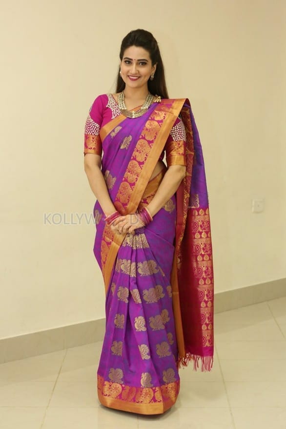 Actress Manjusha Traditional Saree Photos