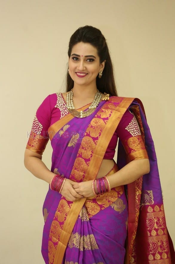 Actress Manjusha Traditional Saree Photos