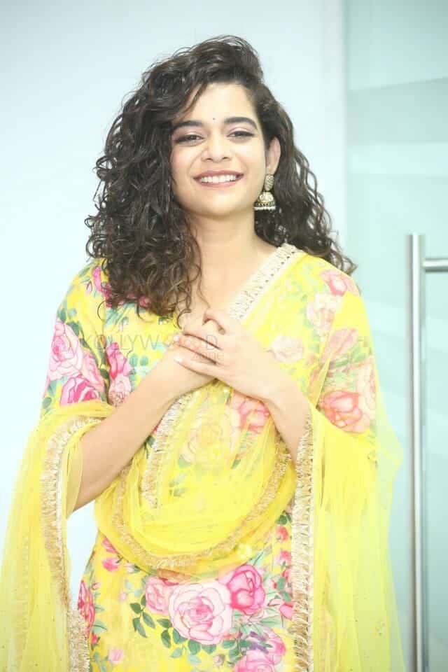 Actress Mithila Palkar at Ori Devuda Movie Interview Pictures 11