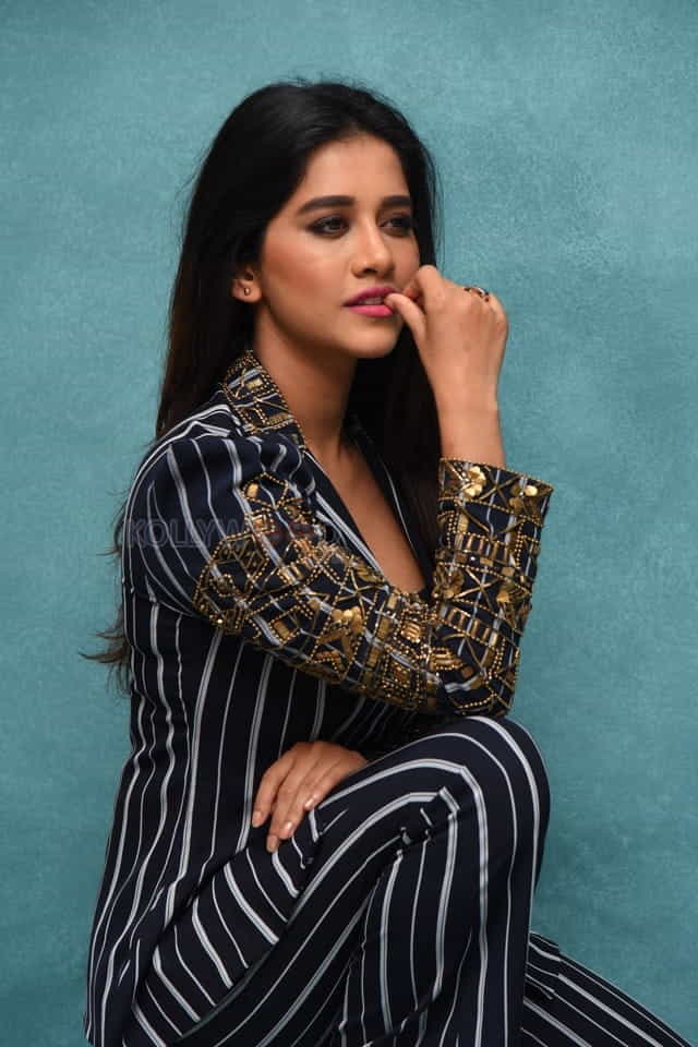 Actress Nabha Natesh At Ismart Shankar Pre release Event Pictures