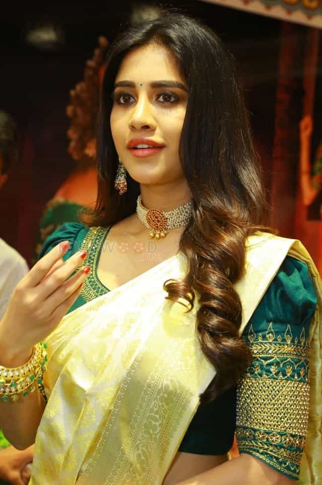 Actress Nabha Natesh Launches Sri Kanchi Alankar Silks At Saroornagar Photos