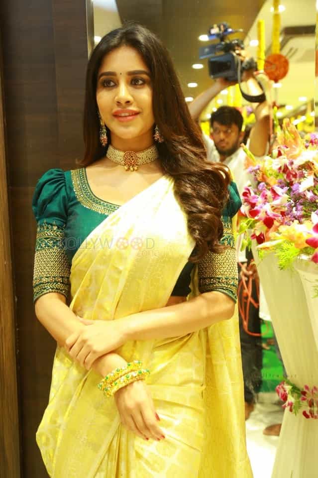 Actress Nabha Natesh Launches Sri Kanchi Alankar Silks At Saroornagar Photos
