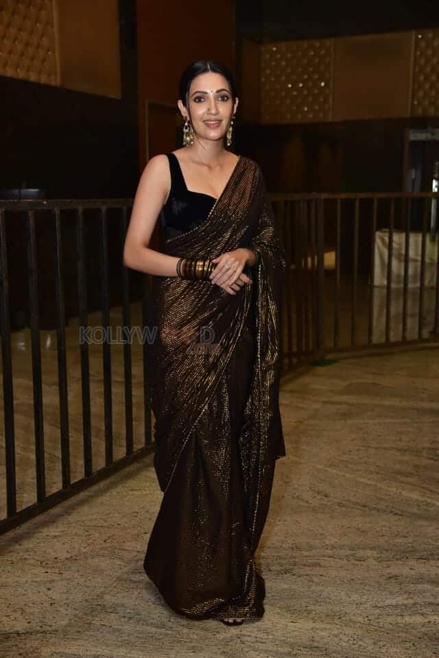 Actress Neha Shetty at Bedurulanka 2012 Pre Release Event Photos 05