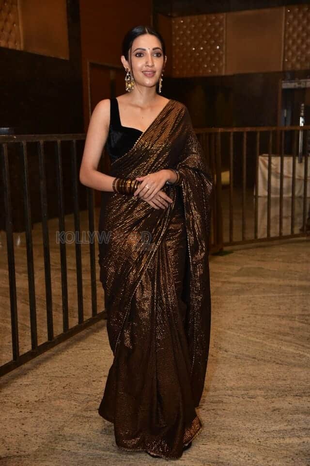 Actress Neha Shetty at Bedurulanka 2012 Pre Release Event Photos 06