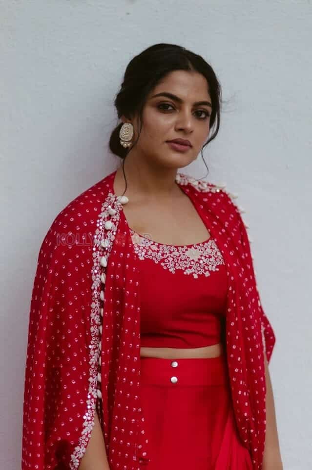 Actress Nikhila Vimal in a Red Silk Printed Cape and Skirt Photos 04