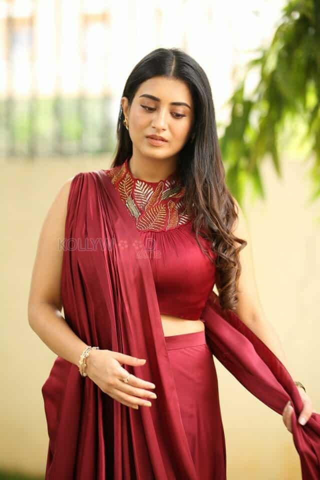 Actress Rashi Singh at Papam Pasivadu Web Series Trailer Launch Photos 24