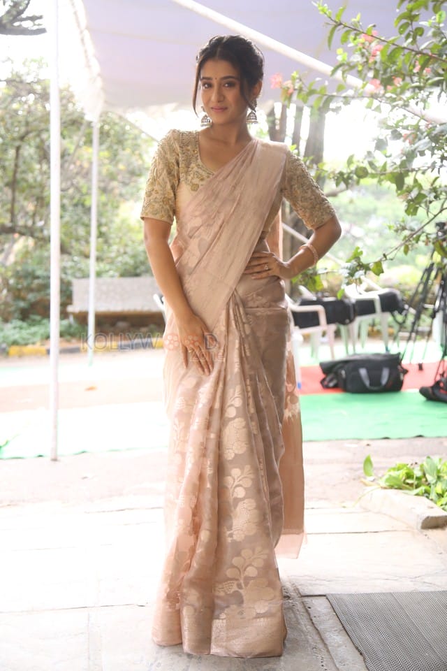 Actress Rashi Singh at Raj Tharun New Movie Launch Photos 04
