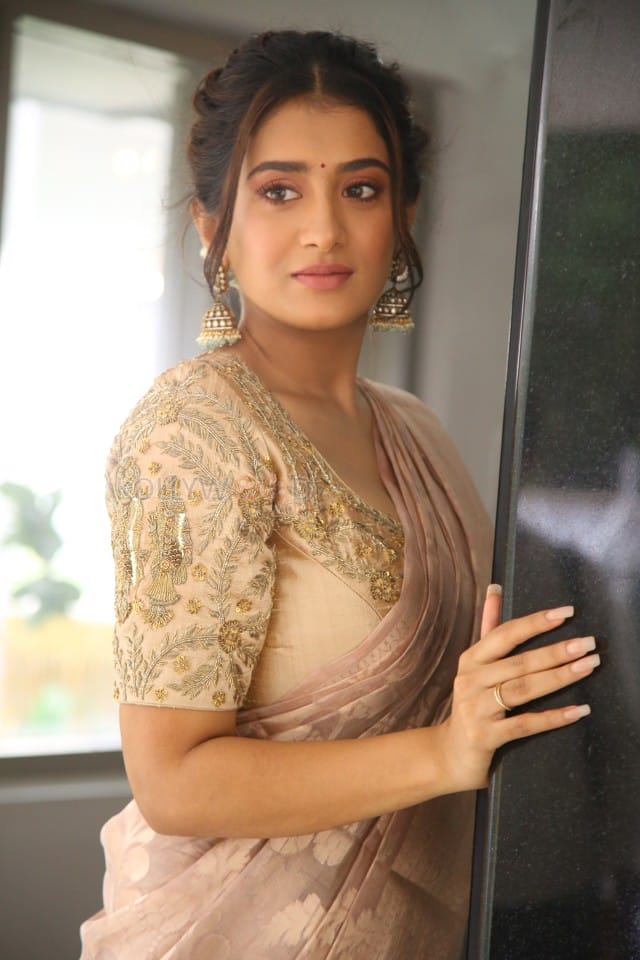 Actress Rashi Singh at Raj Tharun New Movie Launch Photos 51