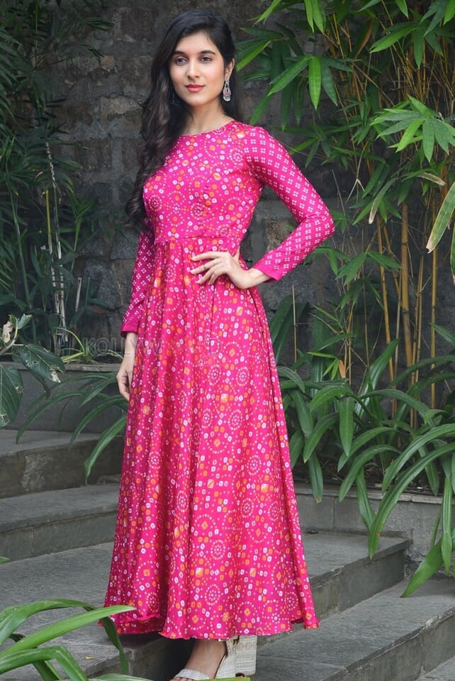 Actress Sanjana Sarathy at Sarasalu Chalu Movie Opening Photos 22