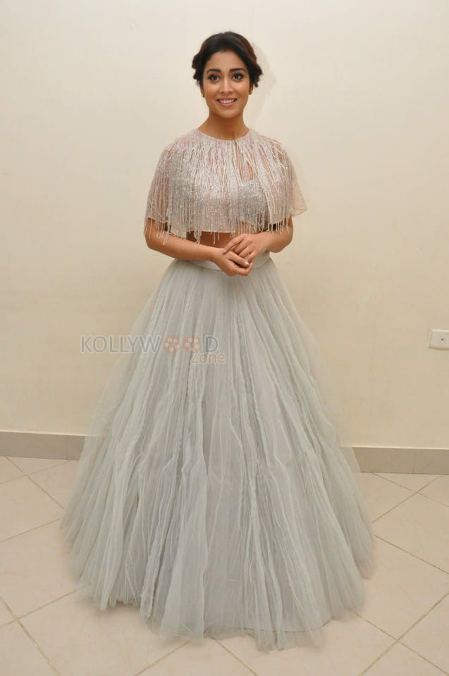 Actress Shriya Saran At Kakatiya Kala Vaibhava Mahotsavam Pictures