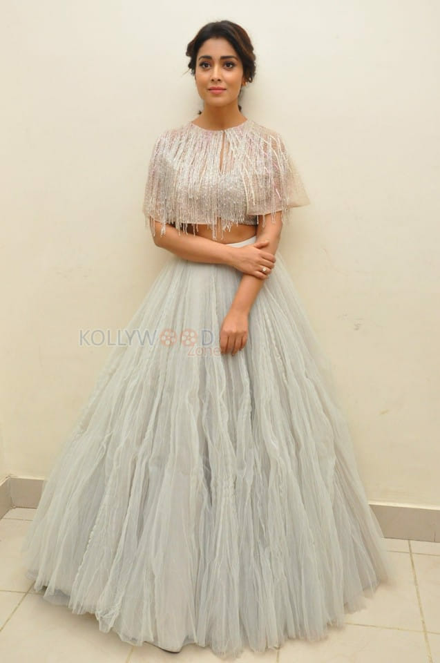 Actress Shriya Saran At Kakatiya Kala Vaibhava Mahotsavam Pictures