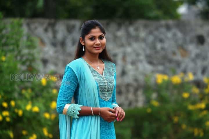 Actress Shruthi Reddy Photoshoot Pictures