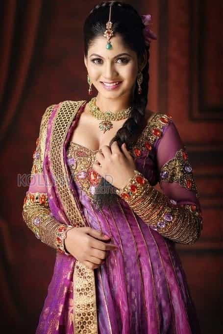 Actress Shruthi Reddy Photoshoot Stills