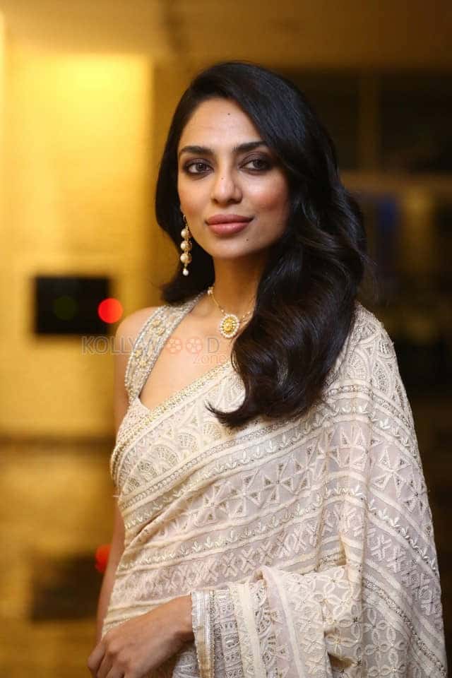 Actress Sobhita Dhulipala at Kurup Movie Pre Release Event Photos 23