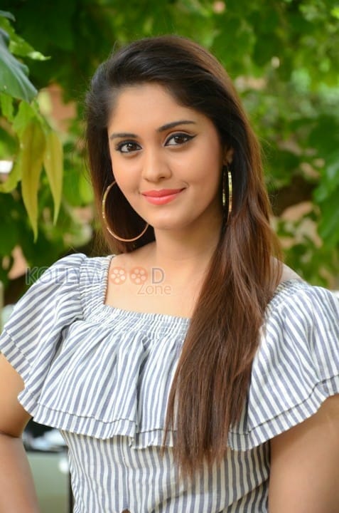Actress Surabhi Latest Photos
