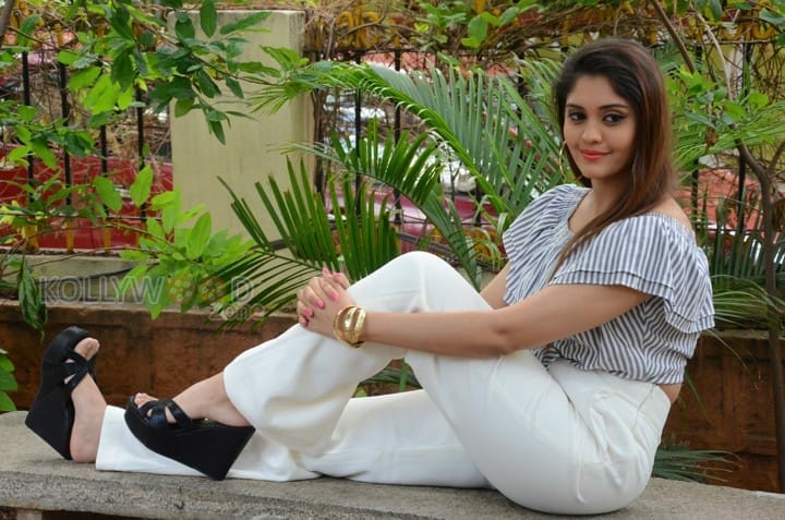 Actress Surabhi Latest Photos