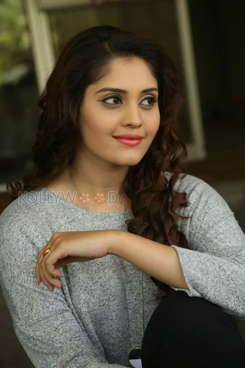 Actress Surabhi Sexy Pictures