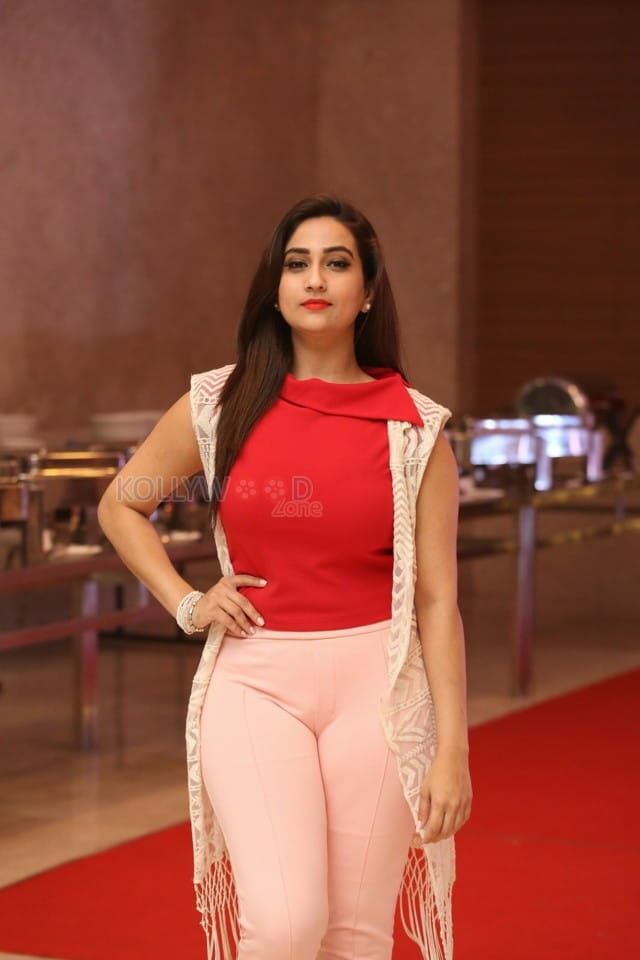 Anchor Manjusha At Kissess Audio Launch Photos