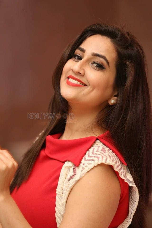 Anchor Manjusha At Kissess Audio Launch Photos