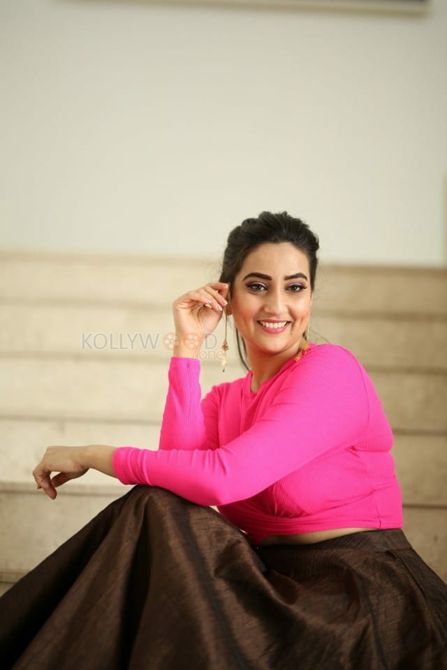 Anchor Manjusha At Ala Vaikunthapurramuloo Thanks Meet Pictures