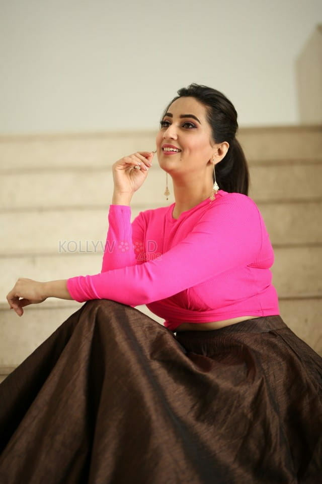 Anchor Manjusha At Ala Vaikunthapurramuloo Thanks Meet Pictures