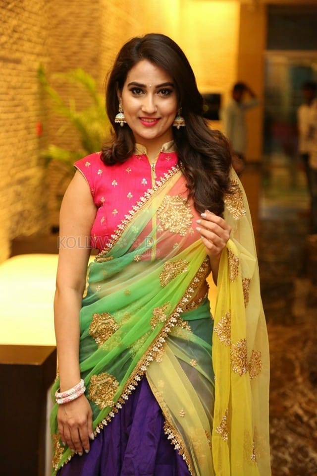 Anchor Manjusha At Ammammagarillu Pre Release Photos