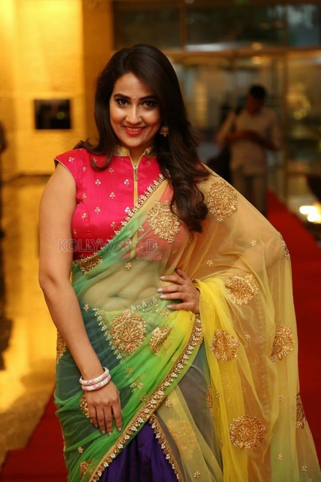 Anchor Manjusha At Ammammagarillu Pre Release Photos