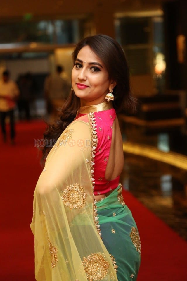 Anchor Manjusha At Ammammagarillu Pre Release Photos