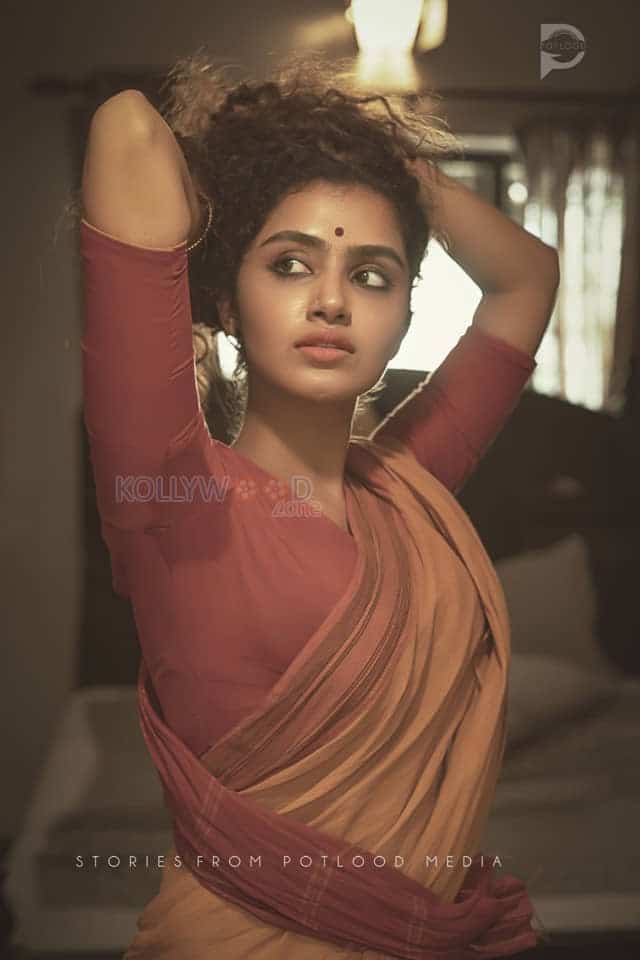 Anupama Parameswaran Sweaty Underarms 01