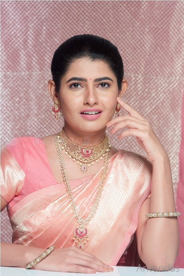 Beautiful Ashima Narwal Photoshoot Stills