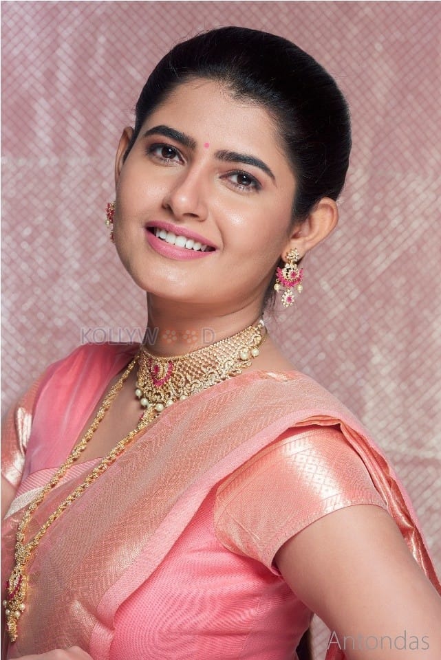 Beautiful Ashima Narwal Photoshoot Stills
