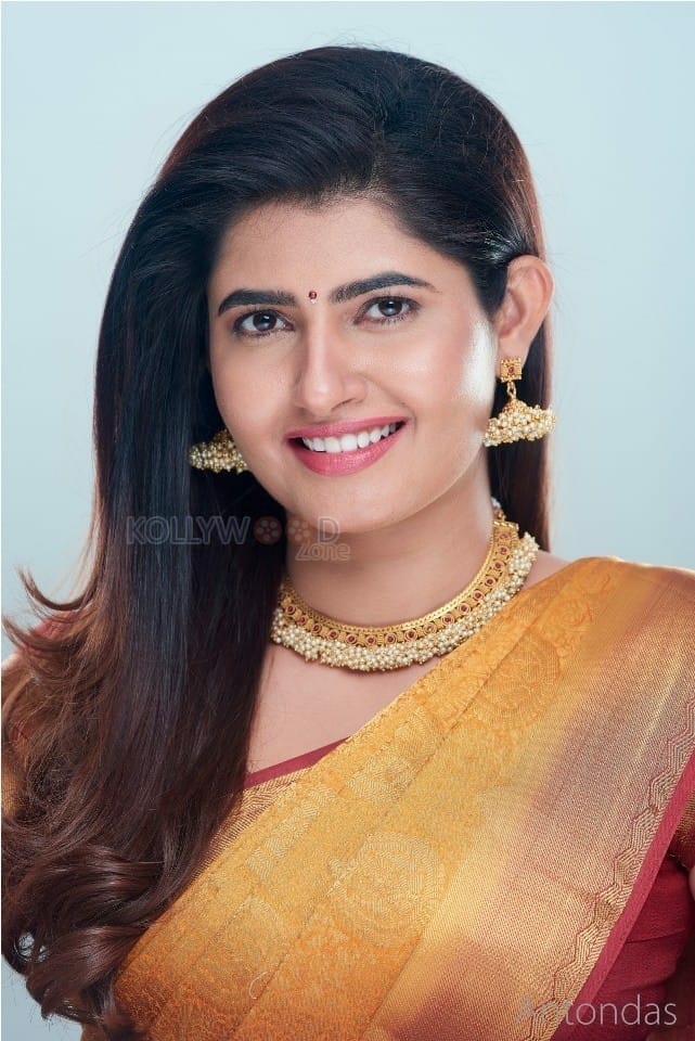 Beautiful Ashima Narwal Photoshoot Stills