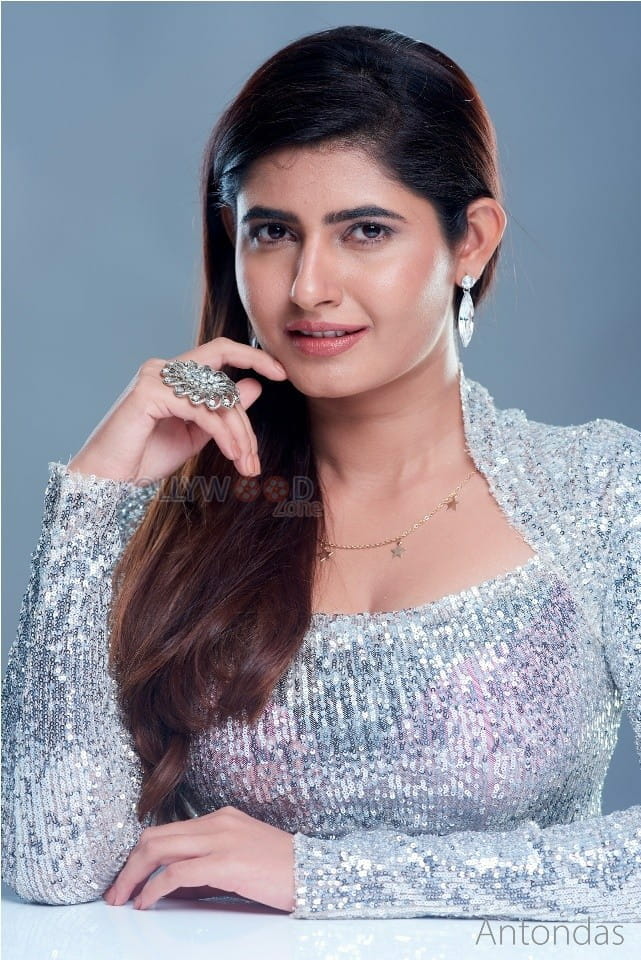 Beautiful Ashima Narwal Photoshoot Stills