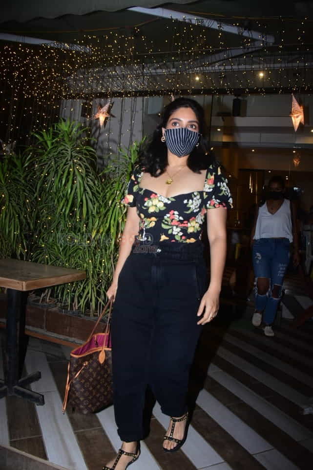 Bhumi Pednekar Spotted At Tori In Bandra Pictures