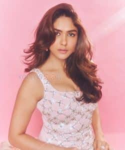 Mrunal Thakur