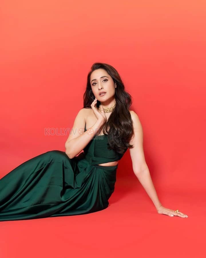 Dazzling Pragya Jaiswal in a Green Strapless Corset Dress Photos 01