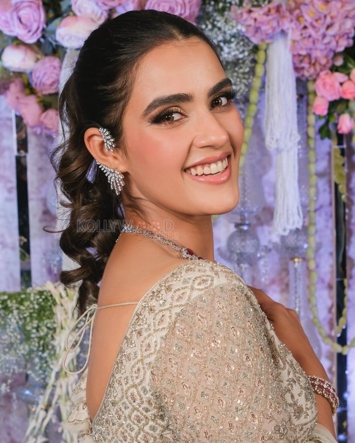 Fairytale Beauty Kavya Thapar in a Cream Lehenga Photos 01