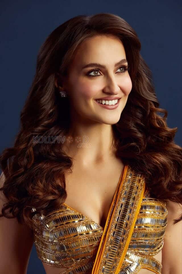 Ganapath Part 1 Movie Actress Elli Avram Photoshoot Stills 05