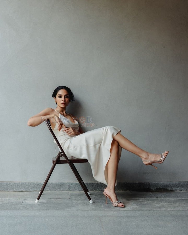 Gorgeous Sobhita Dhulipala in a Cream Backless Slip Dress Pictures 02