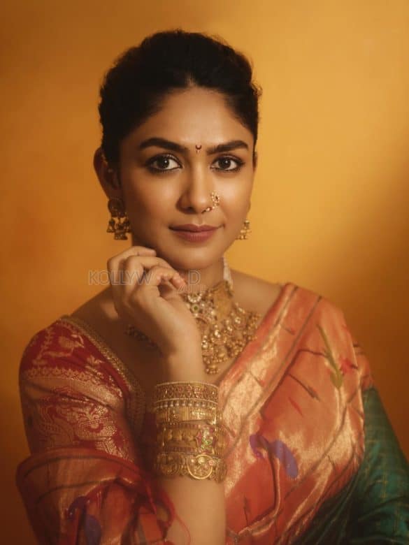 Mrunal Thakur