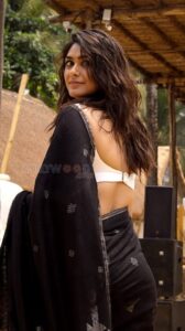 Hi Nanna Heroine Mrunal Thakur In A Black Saree Pictures 03 (261396